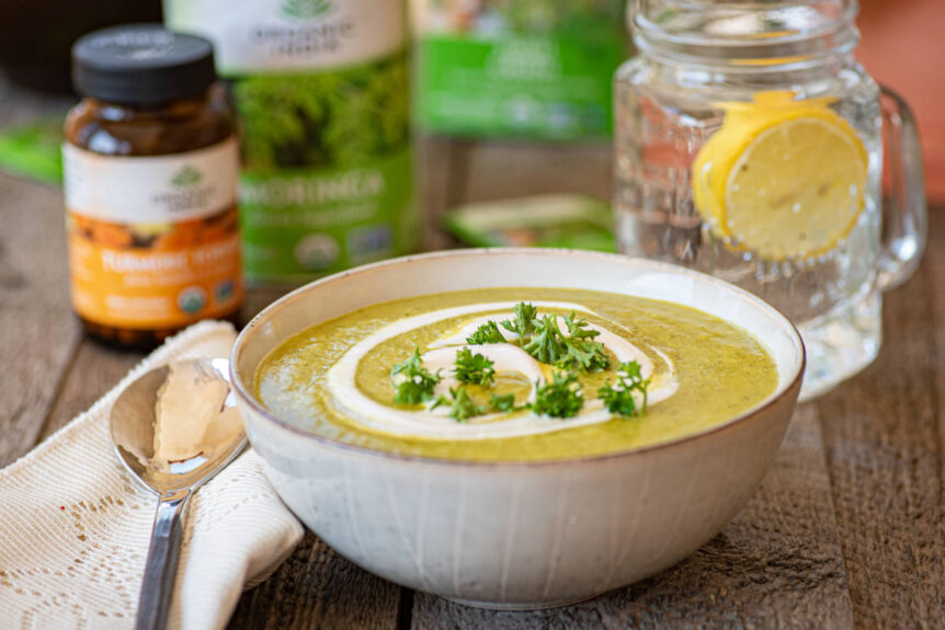 Best Broccoli Detox Soup with Herbs and Spices