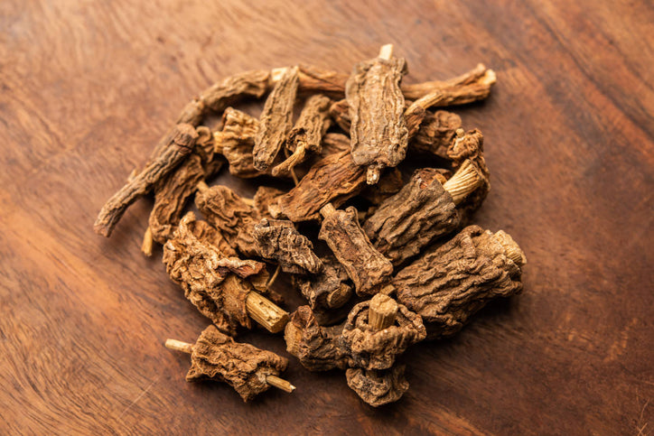 dried lodhra on a wooden table